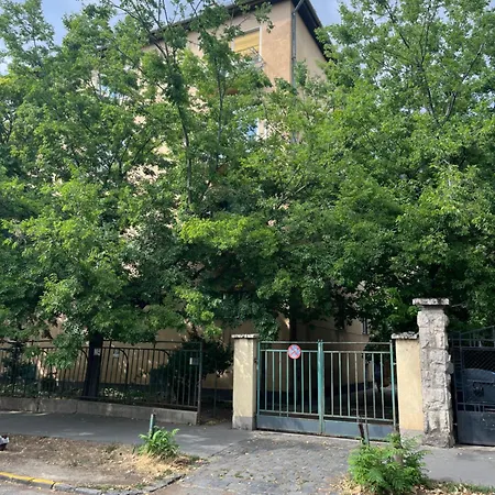 Διαμέρισμα Puskas Corner -cozy Near Puskas Arena With Ac *